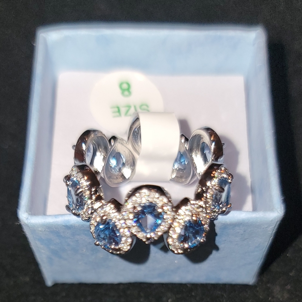 "Revealing Beauty" Ring